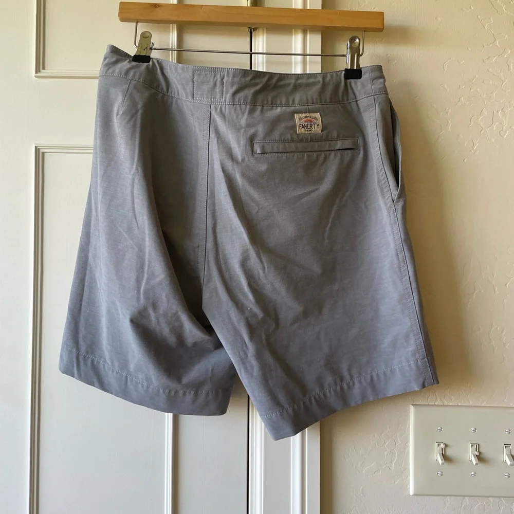 NWOT Faherty Belt Loop All Day 9